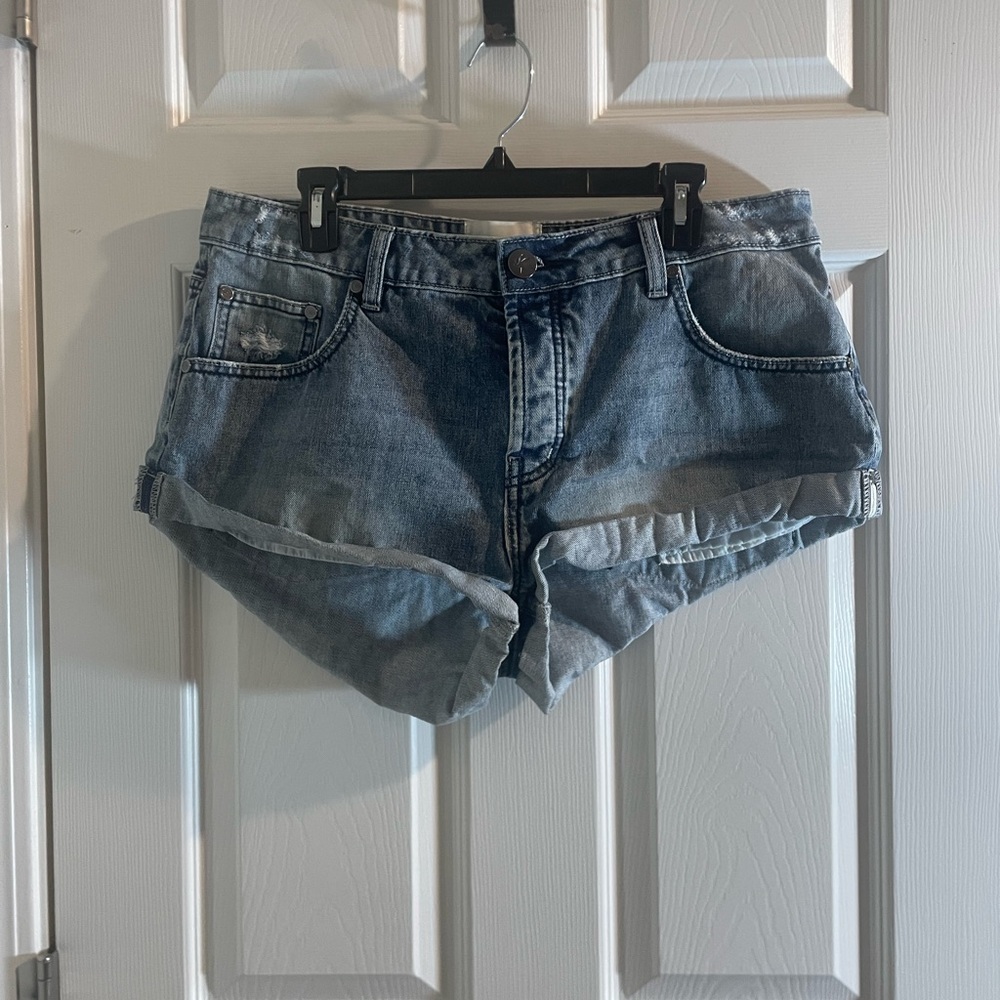 One Teaspoon Bandits Blue Low Waist Jean Shorts Size 31